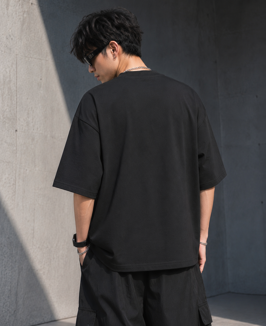 EVERY ARTIST WAS A BROKEN CHILD FEELING OVERSIZED TEE - DARK